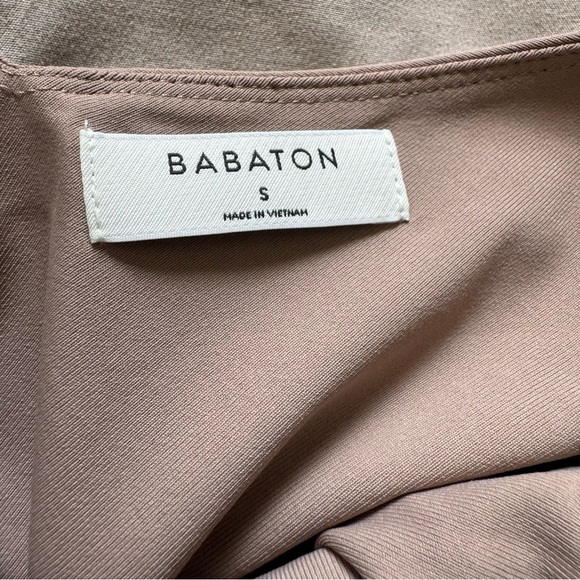 NWT Aritzia Babaton Contour V-Neck Taupe Bodysuit size Small - Picture 8 of 10